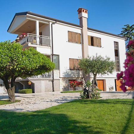 Apartments Vili Umag Exterior foto